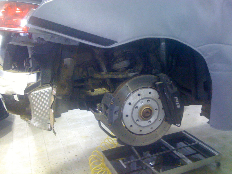 Illustration for article titled Audi R8: Supercar Teardown